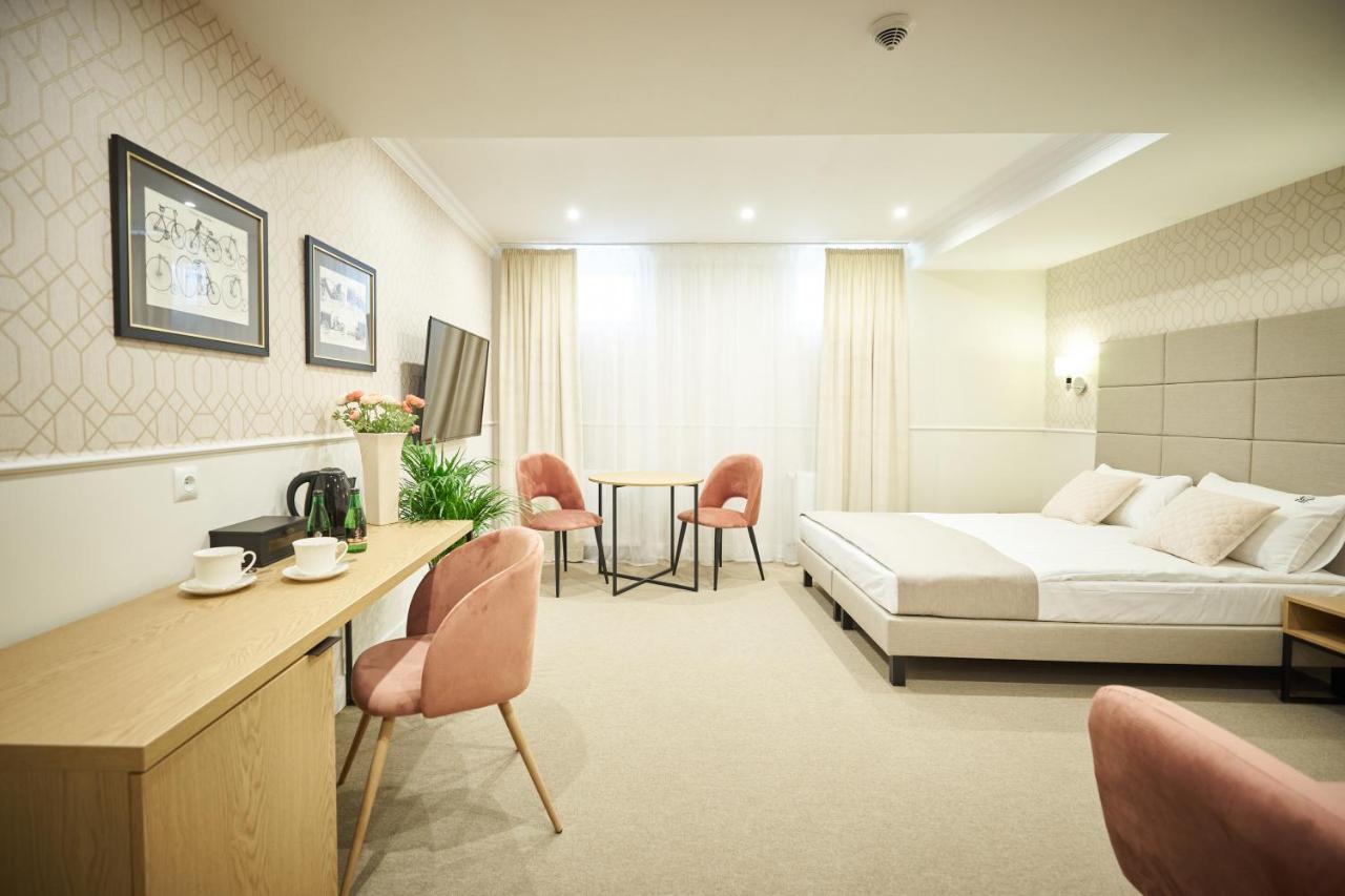 Apartamenty Klasztorna 25 พอซนาน ภายนอก รูปภาพ