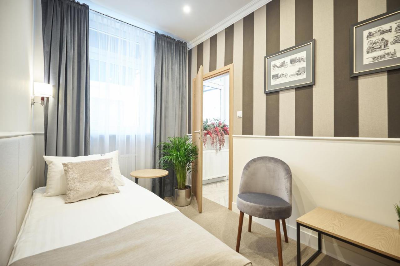 Apartamenty Klasztorna 25 พอซนาน ภายนอก รูปภาพ