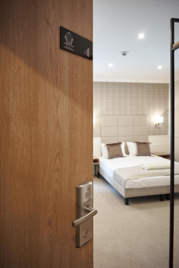 Apartamenty Klasztorna 25 พอซนาน ภายนอก รูปภาพ